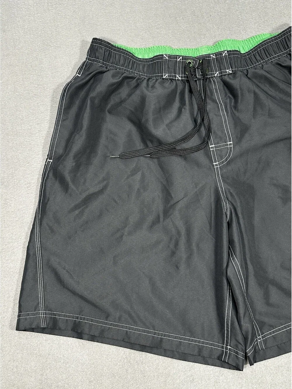 Champion Mens XL Black Swim Trunks Board Shorts Lined Cargo Pocket
